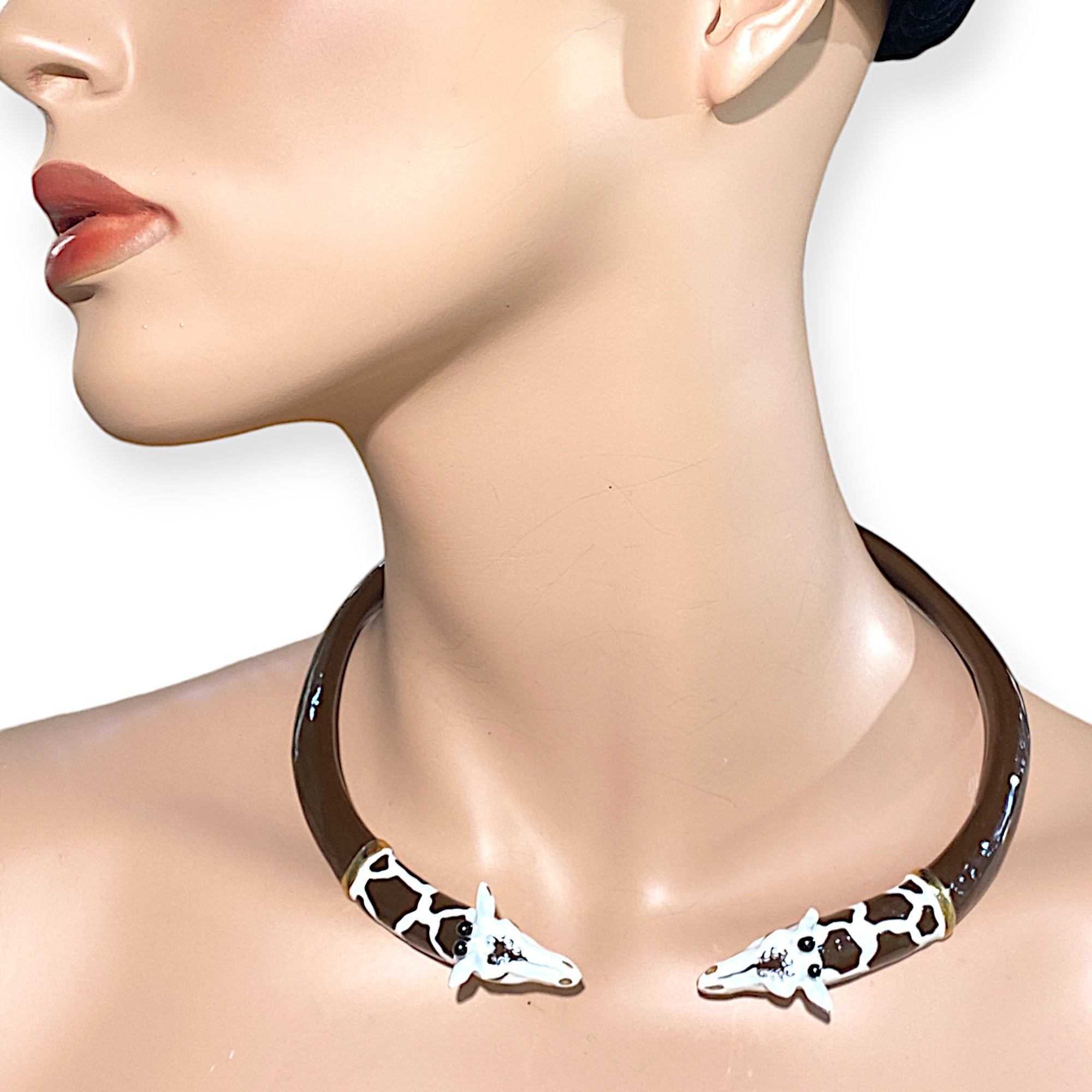 DOUBLE-HEADED GIRAFFE NECKLACE