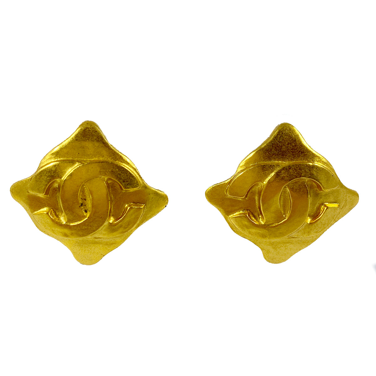 PENDIENTES CON EL LOGO CC DE CHANEL