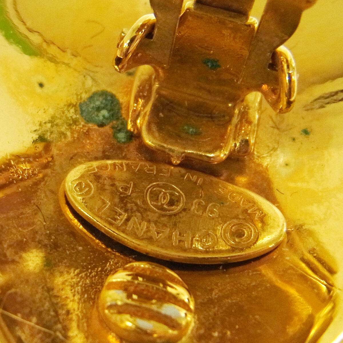 PENDIENTES MAXI VINTAGE CON LOGO CC DE CHANEL