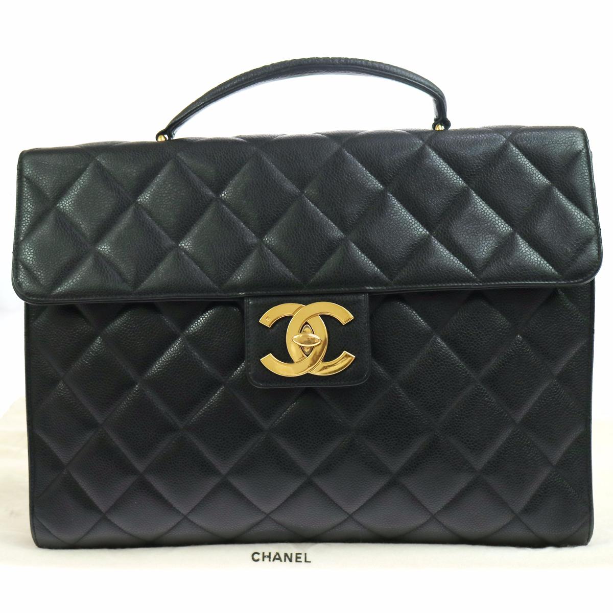 Maletín negro de Chanel