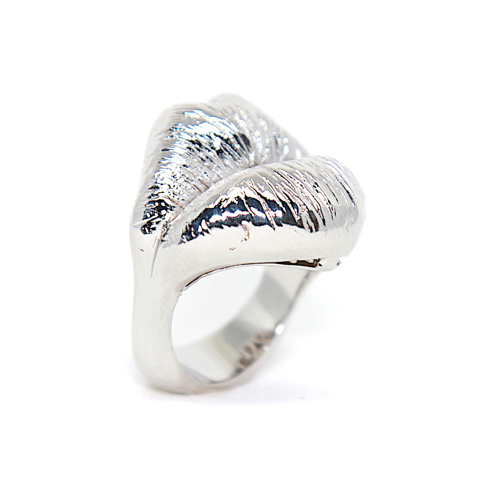 KISS RING SILVER