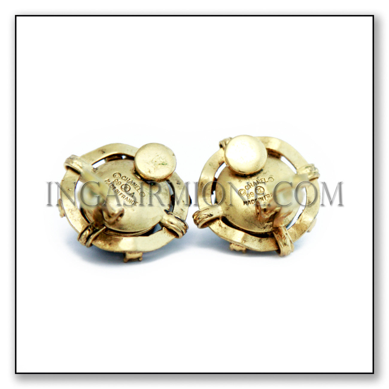 CHANEL GOLD ROUND  EARRINGS