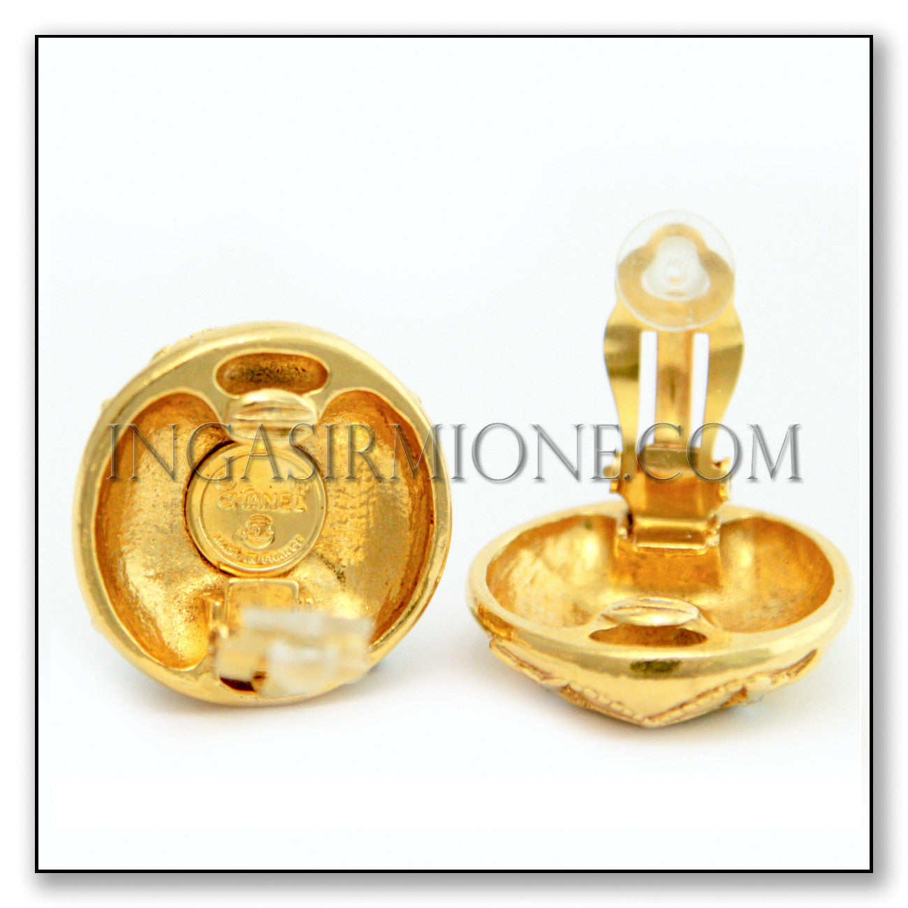 CHANEL GOLD ROUND  EARRINGS